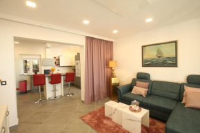 Luxurious seaview apartment
